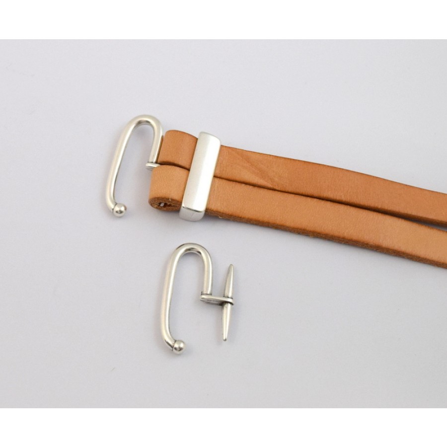 Mεταλλικό μεγάλο κούμπωμα γάντζος 18,5 x 31 mm  καταλληλο για προσαρμογη σε πλακέ κορδόνι 10mm σε ασημί αντικέ τιμή ανα τεμάχιο