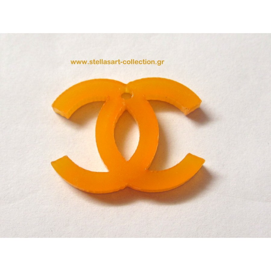 Ακρυλικό μικρό μοτιφ chanel  σε πορτοκαλί φλούο χρωμα 15x20mm με τρύπα     τιμή ανα τεμάχιο