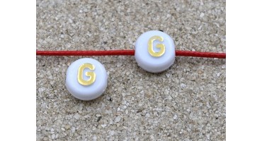 Ακρυλικό στρογγυλό,περαστό,λευκό με χρυσαφί γράμμα "G"-ανα τεμάχιο