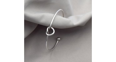 Βραχιόλι ορειχάλκινο κόμπος σε ασημί αντικέ-ανά τεμάχιο