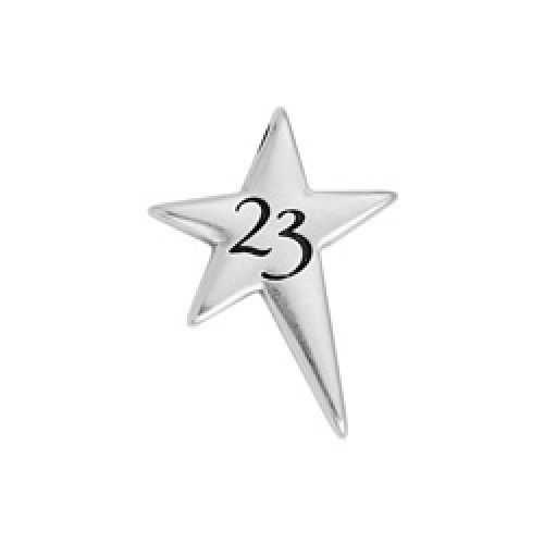 Γούρι αστέρι με 23 κρεμαστό (Τρύπα: Ø 2) σε ασημί αντικέ- ανά τεμάχιο