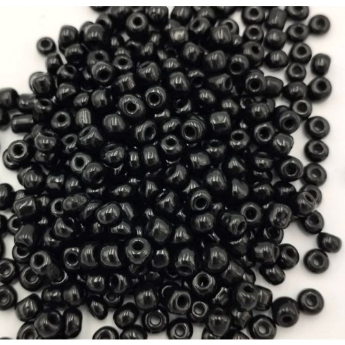 Γυάλινη χάντρα ροκάι No6 (~4mm) σε μαύρο ματ χρώμα, κατάλληλη για την κατασκευή κοσμημάτων-τιμή ανά συσκευασία 20 γραμμ.