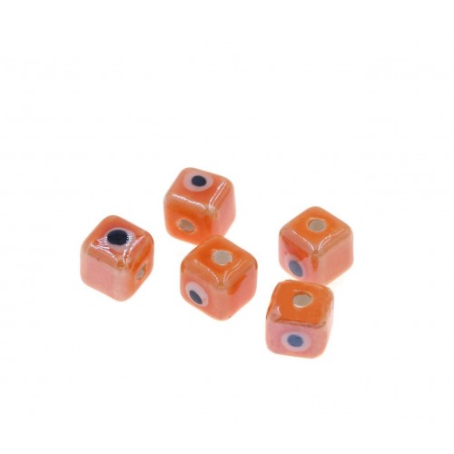 Κεραμικός κύβος με μάτι 8mm  σε πορτοκαλί χρώμα κατάλληλος για την κατασκευή κοσμημάτων-ανά τεμάχιο