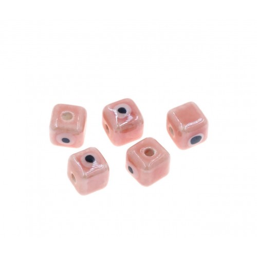 Κεραμικός κύβος με μάτι 8mm  σε ροζ-σομών χρώμα κατάλληλος για την κατασκευή κοσμημάτων-ανά τεμάχιο.