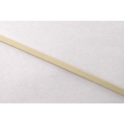 Πλακέ δερματίνη 5x2mm σε λευκό χρώμα τιμή ανα μέτρο