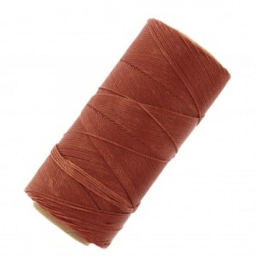 Κερωμένο κορδόνι Linhasita 0.75mm με ελαφρύ κέρωμα σε cinnamon (κανέλα) χρώμα, ιδανικό για να φτιάξεις χειροποίητα κοσμήματα μακραμέ-ανά καροούλι(250m)